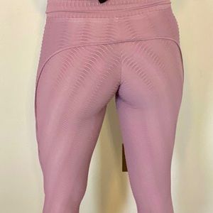 ANTI CELLULITE - SCRUNCH BOOTY violet LEGGINGS